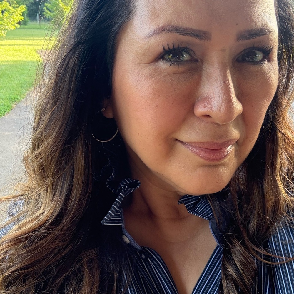 Meet your Posher, Linda